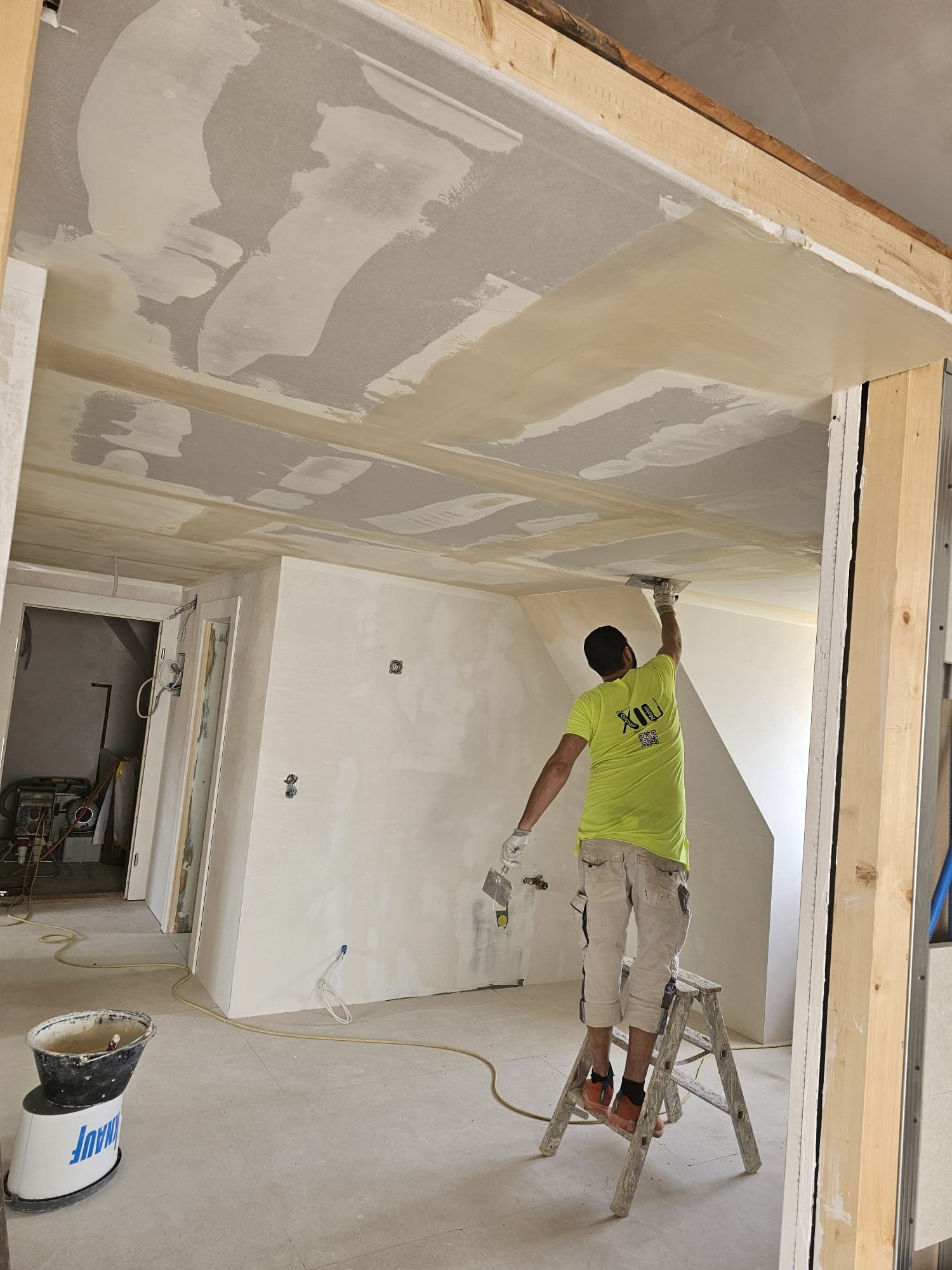 Gipserarbeiten an der Decke
